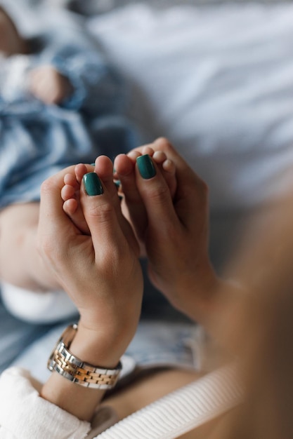 Modne paznokcie żelowe które naprawdę zachwycają kobiety