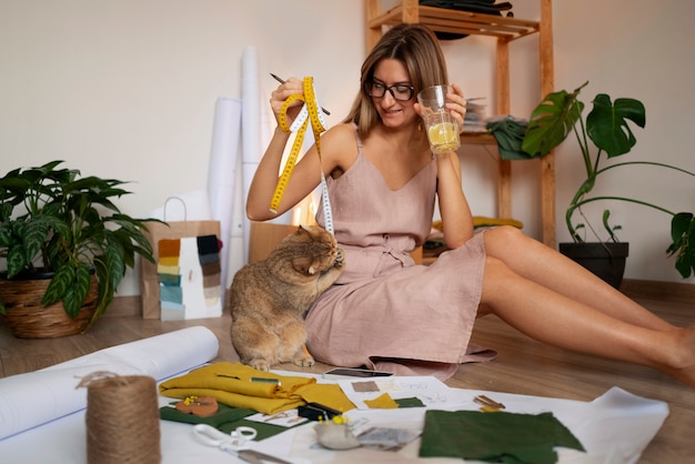Trendy wiosna lato 2024 Nowoczesne stylizacje i inspiracje