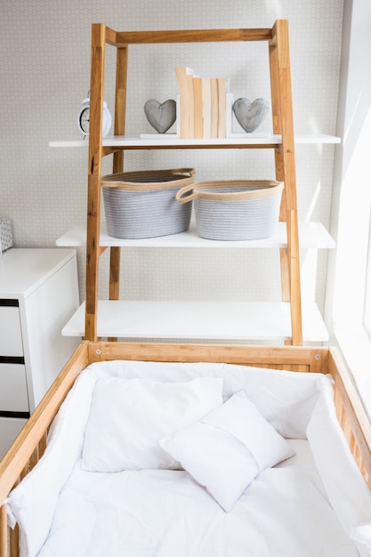 Łóżko Ikea Hemnes praktyczne i stylowe rozwiązanie do sypialni