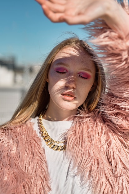 Zara biżuteria trendy 2024 które musisz znać
