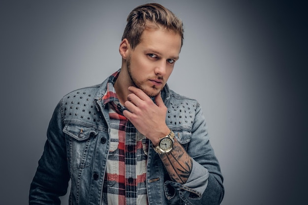 Modne męskie fryzury dla nowoczesnego stylu życia