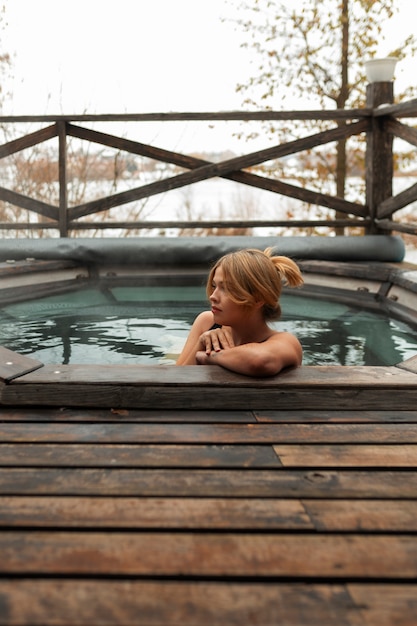 Jacuzzi ogrodowe całoroczne niezawodne i komfortowe